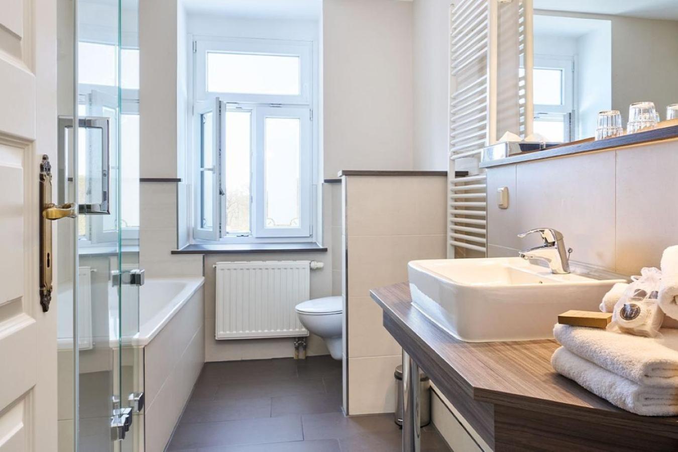 Strand- Und Wellnesshotel Preussenhof Zinnowitz Exterior foto